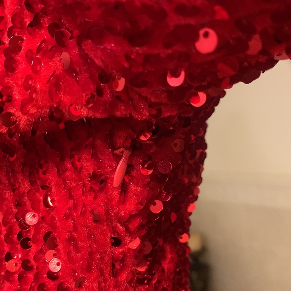 Red Evening Dress - Picture 10 of 12